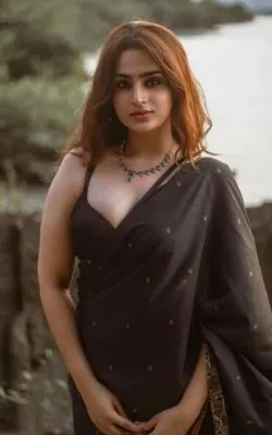 ayesha khan hot 