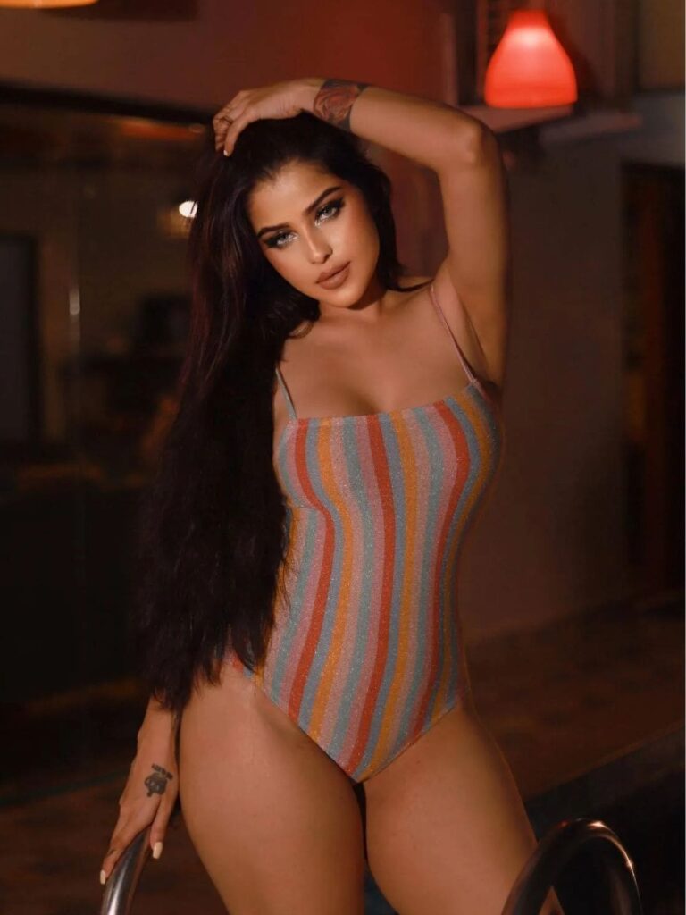 Edin Rose nude 
